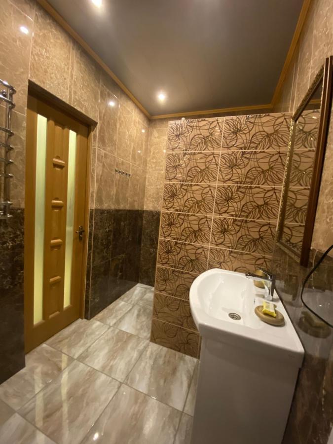 Вул Роксолани , 16 Центр 300 М До Бювету Truskavets Exteriör bild