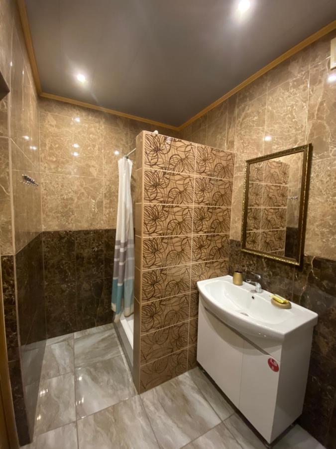 Вул Роксолани , 16 Центр 300 М До Бювету Truskavets Exteriör bild
